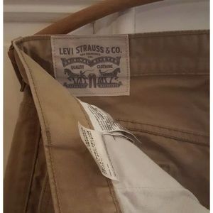 Levi’s 511 chinos never worn
